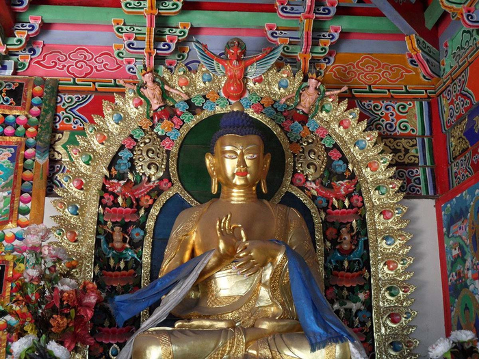 Budda-v-hrame-Dachzhao (700x525, 552Kb)