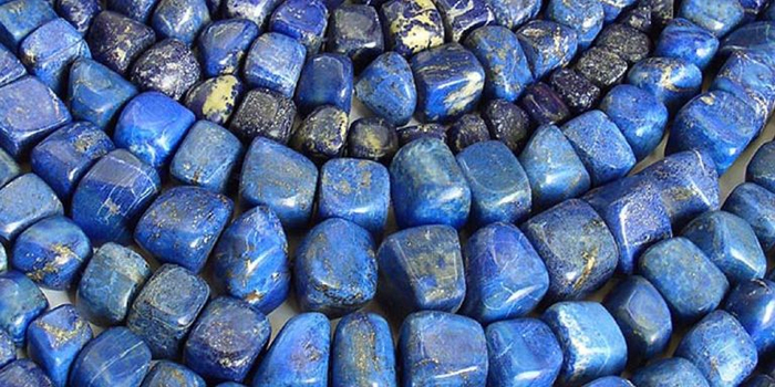 lapis-lazuli-kameny-768x384 (700x350, 349Kb)
