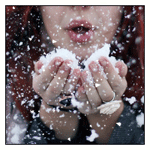 women_snow_redheads_models_blowing_a_kiss_1680x1050_wallpaper_Wallpaper_800x600_www.wall321 (150x150, 84Kb)