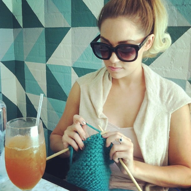 Lauren-Conrad-got-work-knitting-project (612x612, 60Kb)