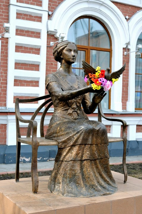 0 0 В честь императрицы Марии Александровны в октябре 1857 года окружной город Кийск был переименован в Мариинск. (464x700, 384Kb)
