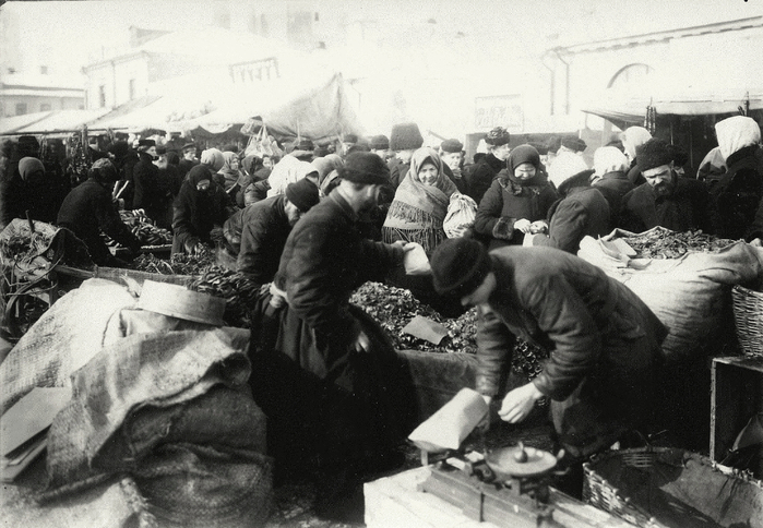  оссия Москворецкая набережная. Грибной рынок. Москва 1890 год. (700x484, 344Kb)