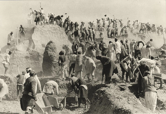 ссср На строительстве Большого Ферганского канала, 1939 год (700x478, 336Kb)