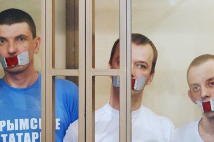 Суд РФ засудив 4-х кримських мусульман: Зейтуллаєву —7 років, іншим — по 5