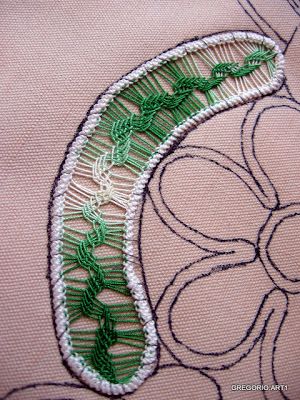 MACRAME' RUMENO - POINT LACE