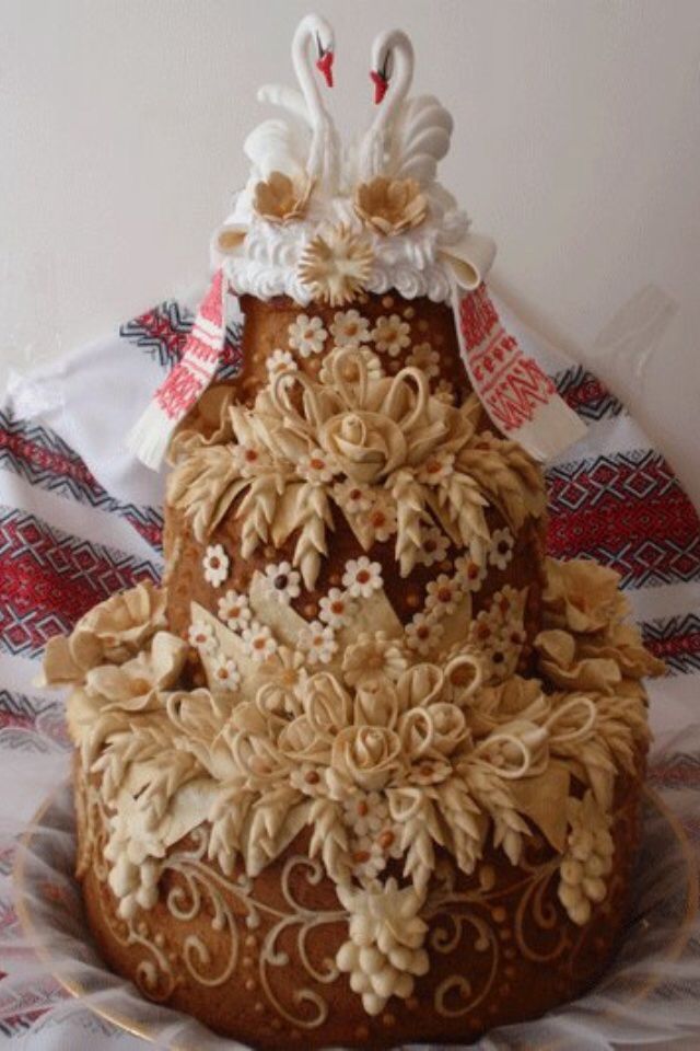 Ukrainian Wedding Cake: 