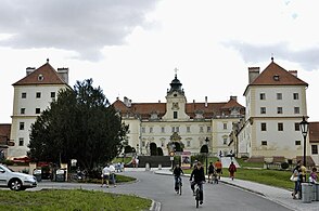 Фельдсбергский дворец-замок Лихтенштейнов