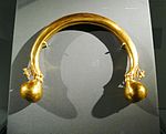 Шейная золотая гривна Викса, 480 год до н. э.