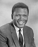 Black and white photo of Sidney Poitier in 1963