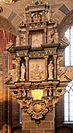 Эпитафия канонику Альберту фон Хасбергену. 1635. Собор в Бремене