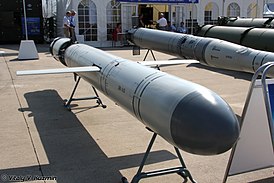 Ракеты 3М-14Э и 91РЭ1 (справа) для применения с подводных лодок