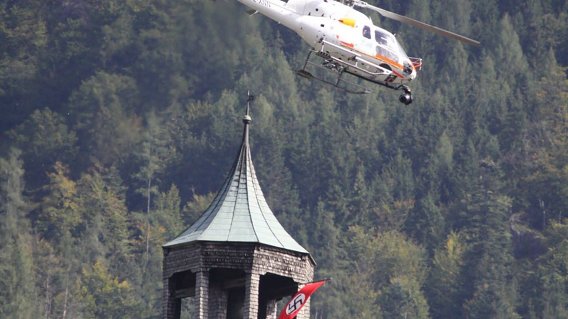 Mit einem Knaus-Helikopter werden die Luftaufnahmen gedreht.  Bild: SN/andreas fercher