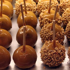 How to Make Caramel Apples