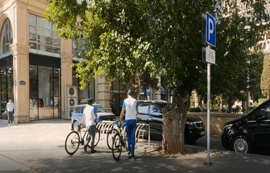 Velosipedini parklanma yerindən kənarda saxlayanlar cərimələnəcək