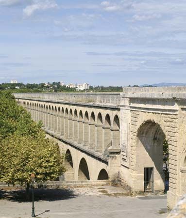 Saint-Clément Aqueduct