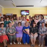 В Измалковском округе единороссы поздравили библиотекарей с профессиональным праздником