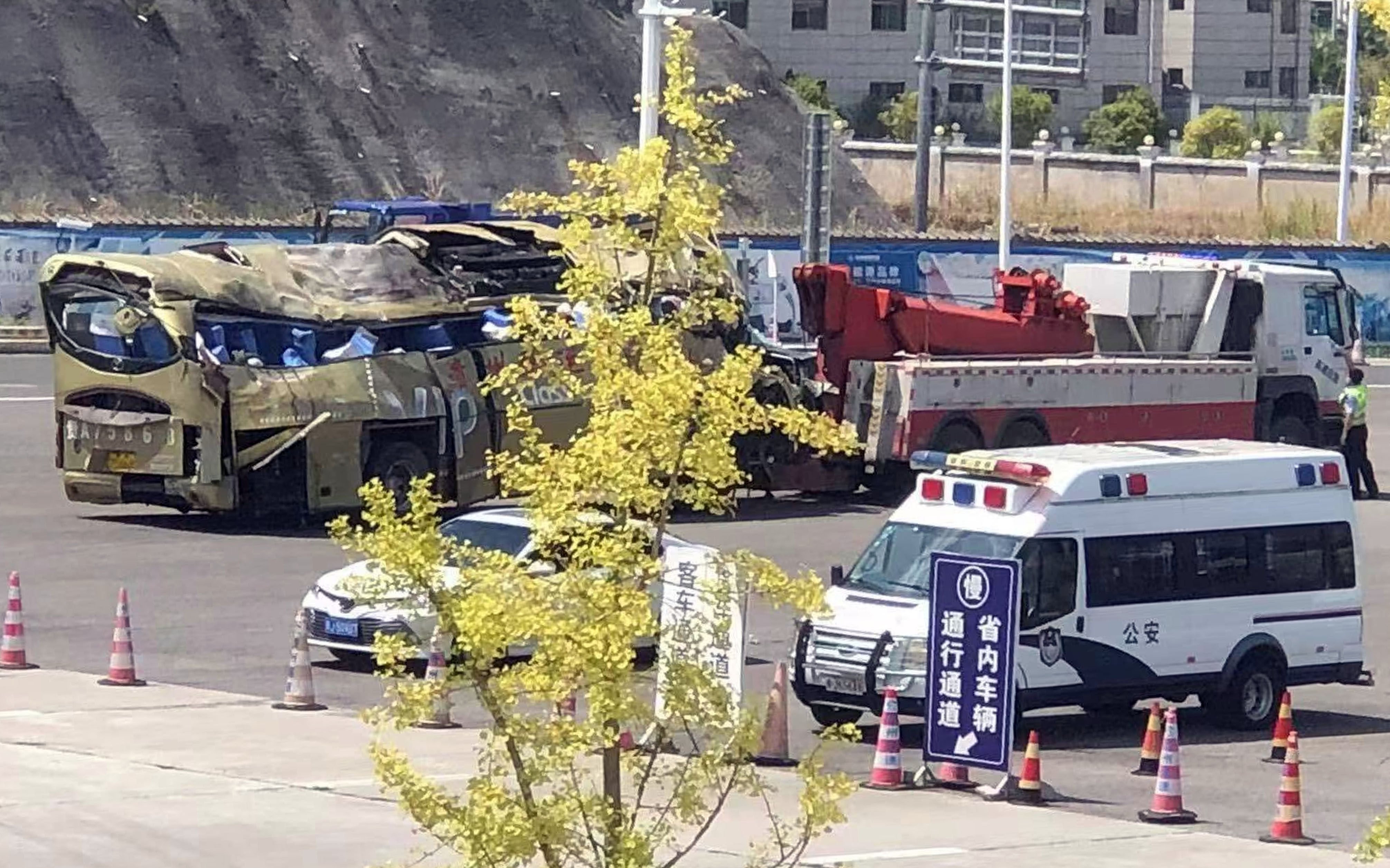 The quarantine bus that crashed in Guizhou province this month, killing 27 of those on board. Photo: Weibo