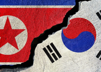 Южная Корея приостановит военное соглашение с КНДР