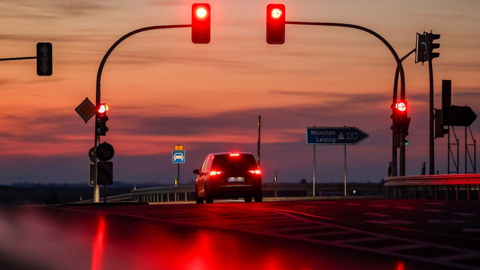 Auto-Dämmerung? Eine Abwrackprämie für alte Verbrenner könnte kommen