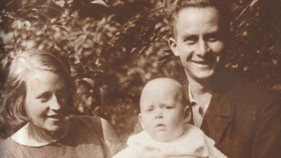 Aus dem Familienalbum: Theodor Hespers mit seiner Frau Katharina und Sohn Dietrich im Frühsommer 1931