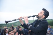 В Шуше представлены интересные музыкальные дуэты в рамках Международного фестиваля "Харыбюльбюль" (ФОТО)
