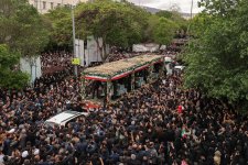 Təbrizdə İran prezidenti ilə vida mərasimi başlayıb (FOTO)