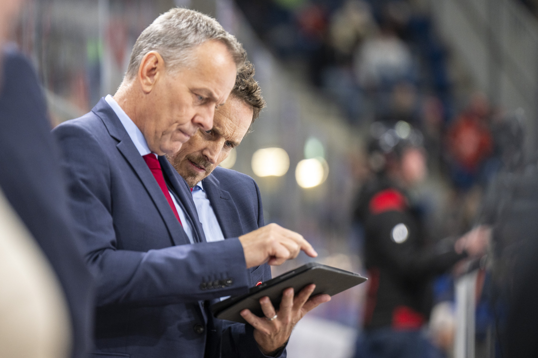 Switzerland's head coach Patrick Fischer, right, and assistant coach Tommy Albelin during an ice hockey World Cup preparation match between Switzerland and France at the St. Jakob-Arena in Basel, Switzerland, on Saturday, April 20, 2024. (KEYSTONE/Peter Schneider)