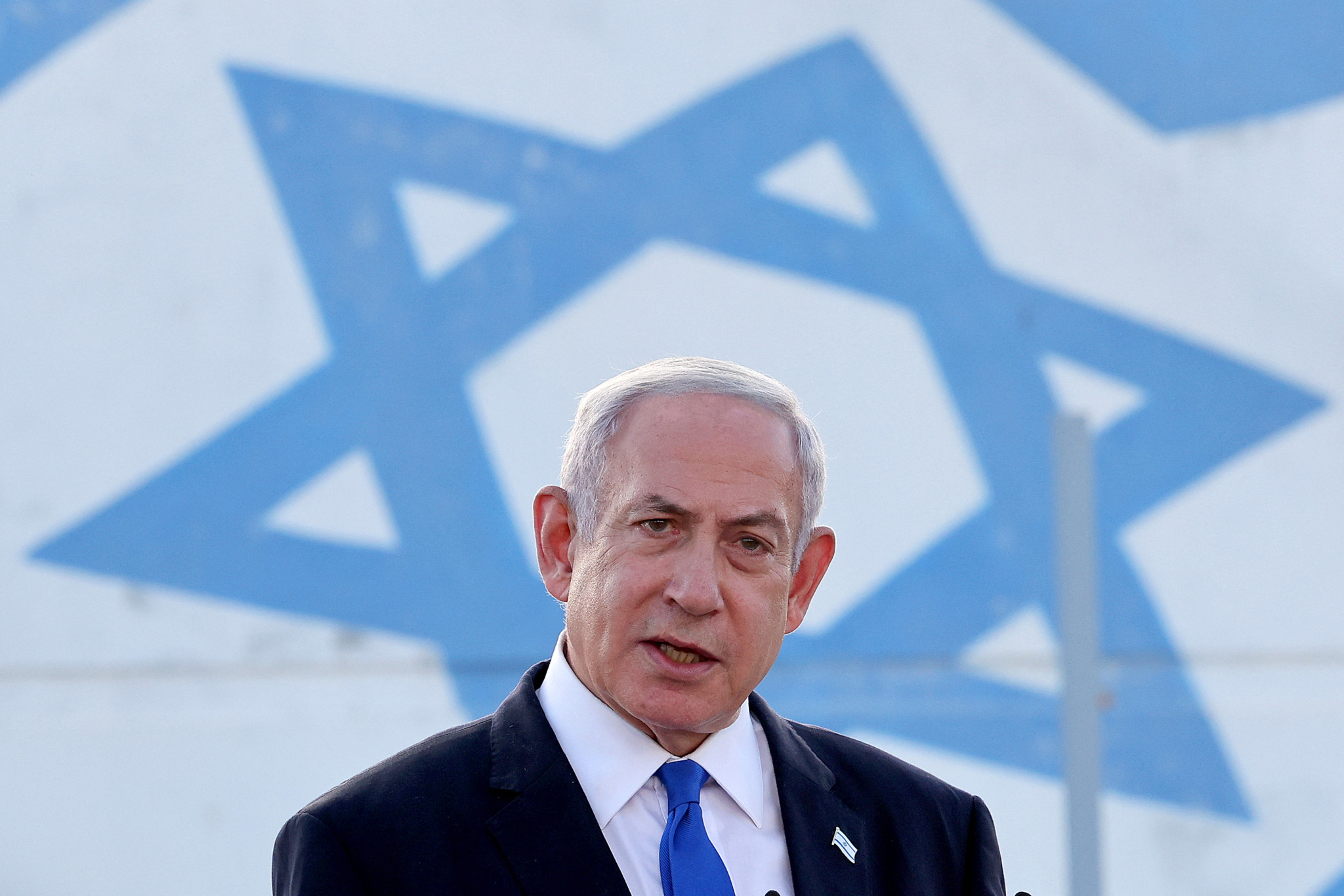 Benyamin Netanyahou réfute l’accusation d’affamer délibérément la population de Gaza.