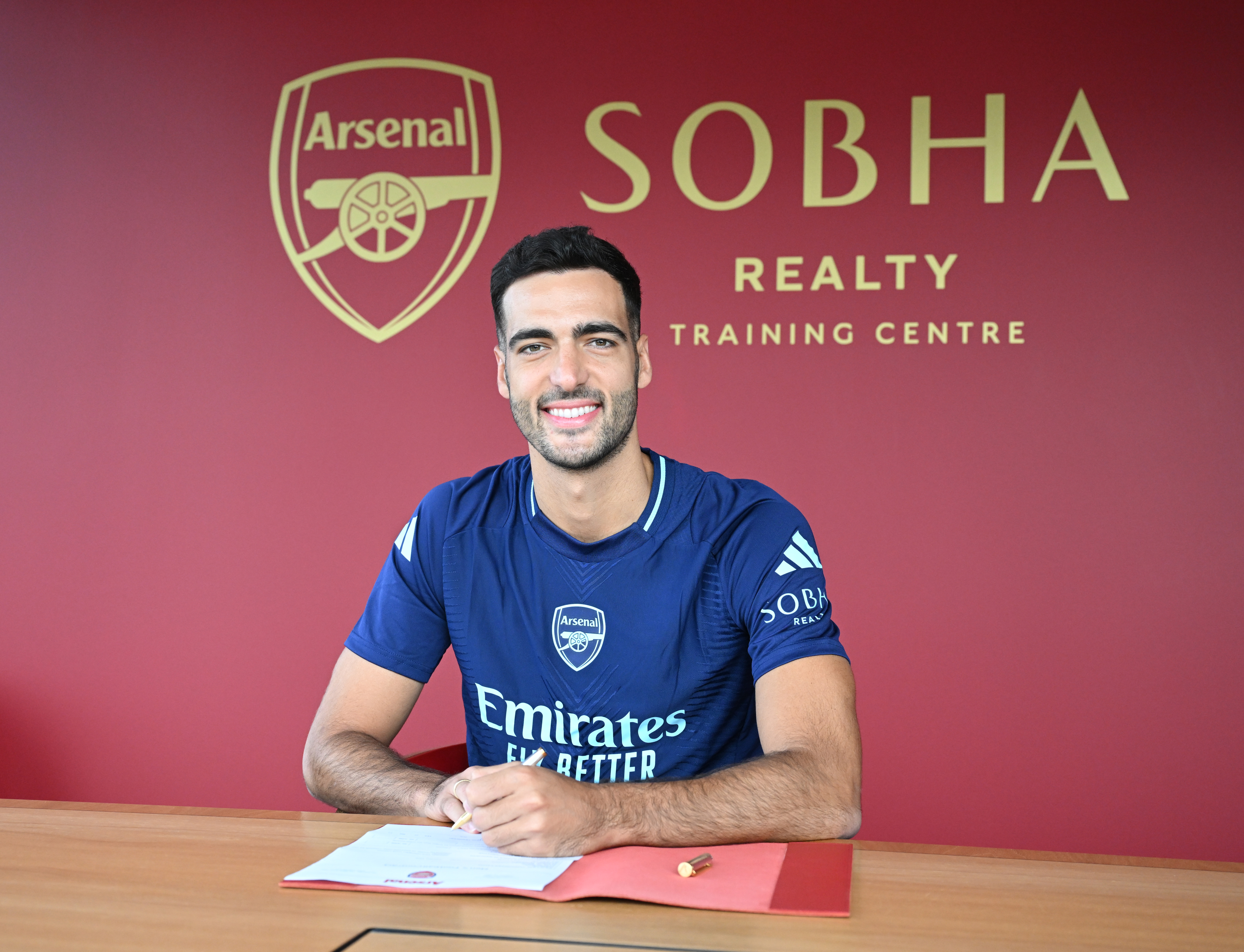 Arsenal Unveil New Signing Mikel Merino