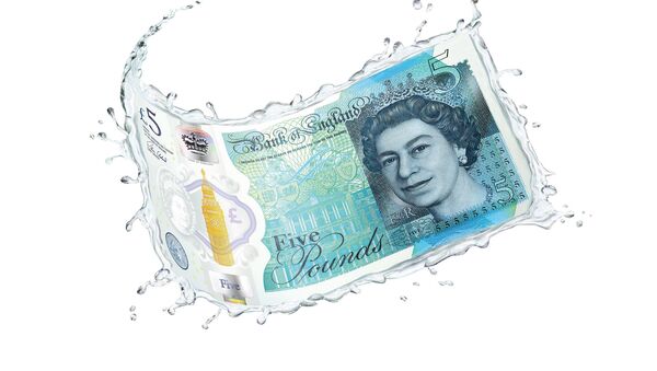 £5 water - polymer - Sputnik International