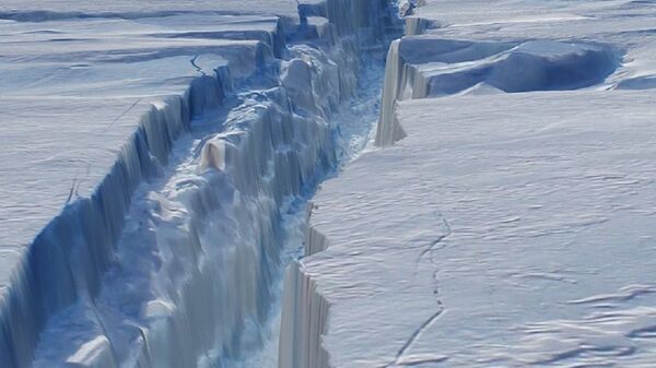 The crack in Antarctica’s Pine Island Glacier - Sputnik International