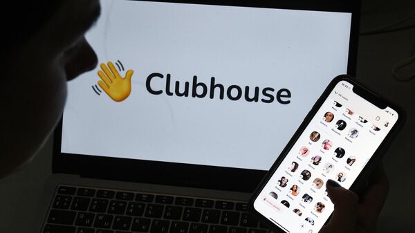 Логотип Clubhouse