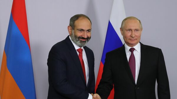  Президент РФ Владимир Путин и премьер-министр Армении Никол Пашинян