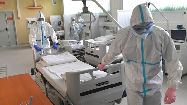 Медицинские работники в Московском клиническом центре инфекционных болезней  (МКЦИБ) Вороновское
