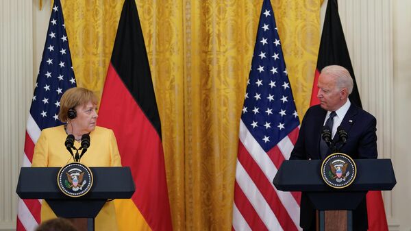 Президент США Джо Байден и канцлер ФРГ Ангела Меркель на пресс-конференции в Белом доме