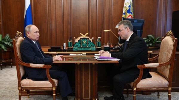 Президент РФ Владимир Путин и губернатор Ставропольского края Владимир Владимиров