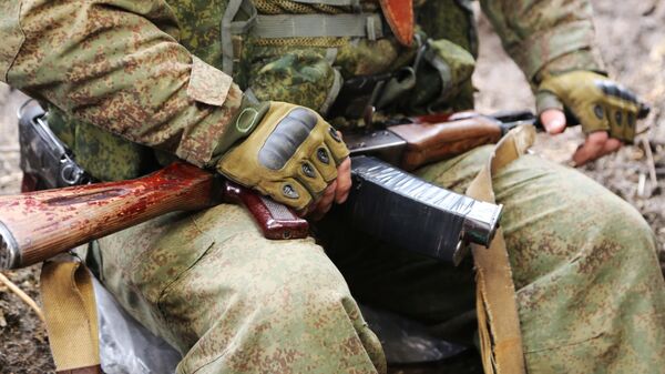 Боец Народной милиции в Донбассе
