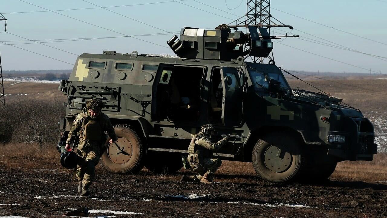 Украинские военнослужащие на линии соприкосновения в Донецкой области - РИА Новости, 1920, 22.02.2022