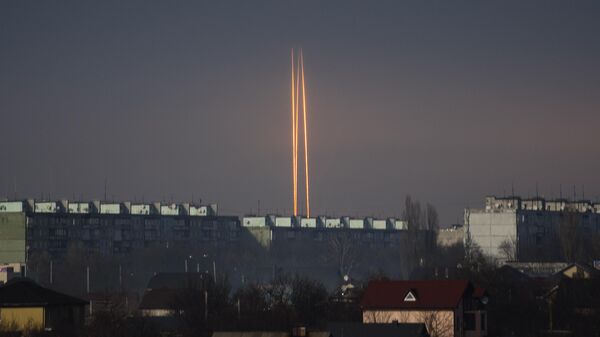 Вид из Харькова на запуск ракет с территории Белгородской области 