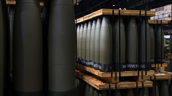 155-мм гаубичные снаряды M795 на заводе боеприпасов в Скрэнтоне, США. Архивное фото