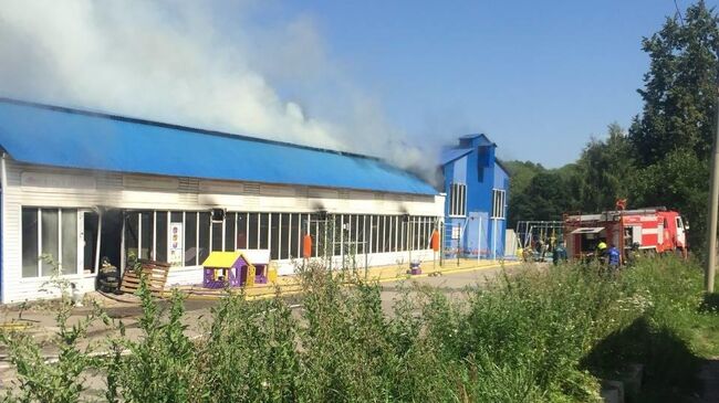 Пожар в нежилом здании в селе Синьково, городской округ Дмитров