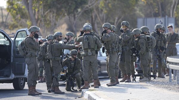 Израильские военные возле Ашкелона