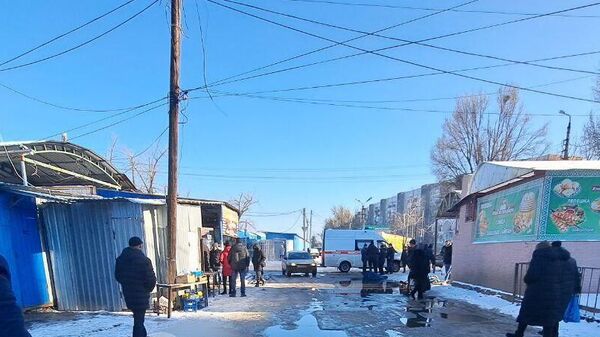 Последствия обстрела микрорайона Текстильщик в Донецке
