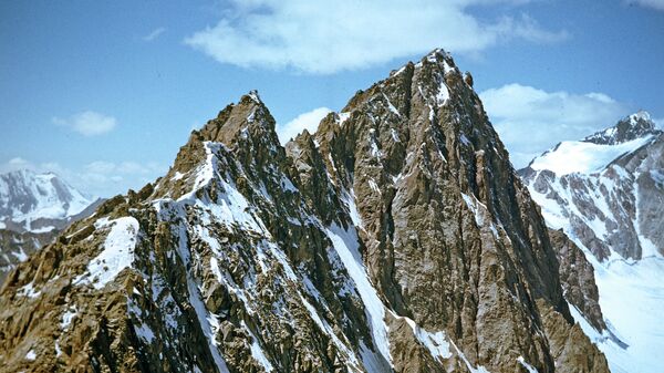 Горы на территории исторической области Бадахшан на границе Афганистана и Таджикистана