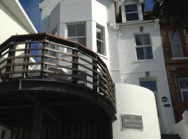 The White House Hotel, hotel en Newquay