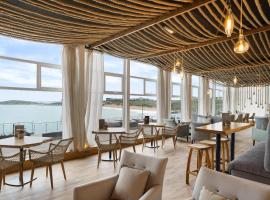 Fistral Beach Hotel and Spa - Adults Only, hótel í Newquay