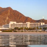 InterContinental Fujairah Resort, an IHG Hotel, отель в Аль-Аке