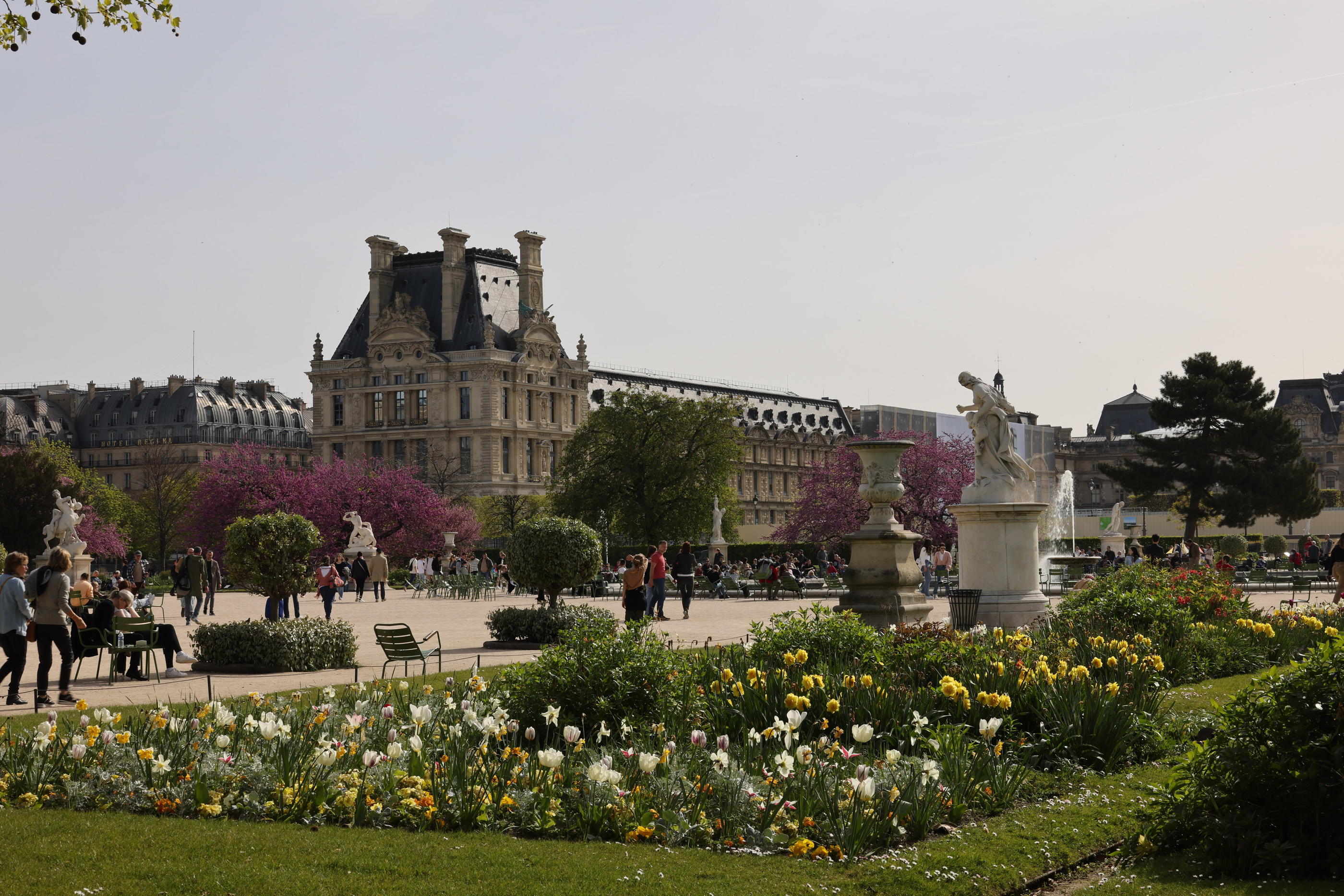 A Paris, une balade littéraire dans les jardins des Tuileries vous fera découvrir ce parc sous un autre jour. LP/Delphine Goldsztejn