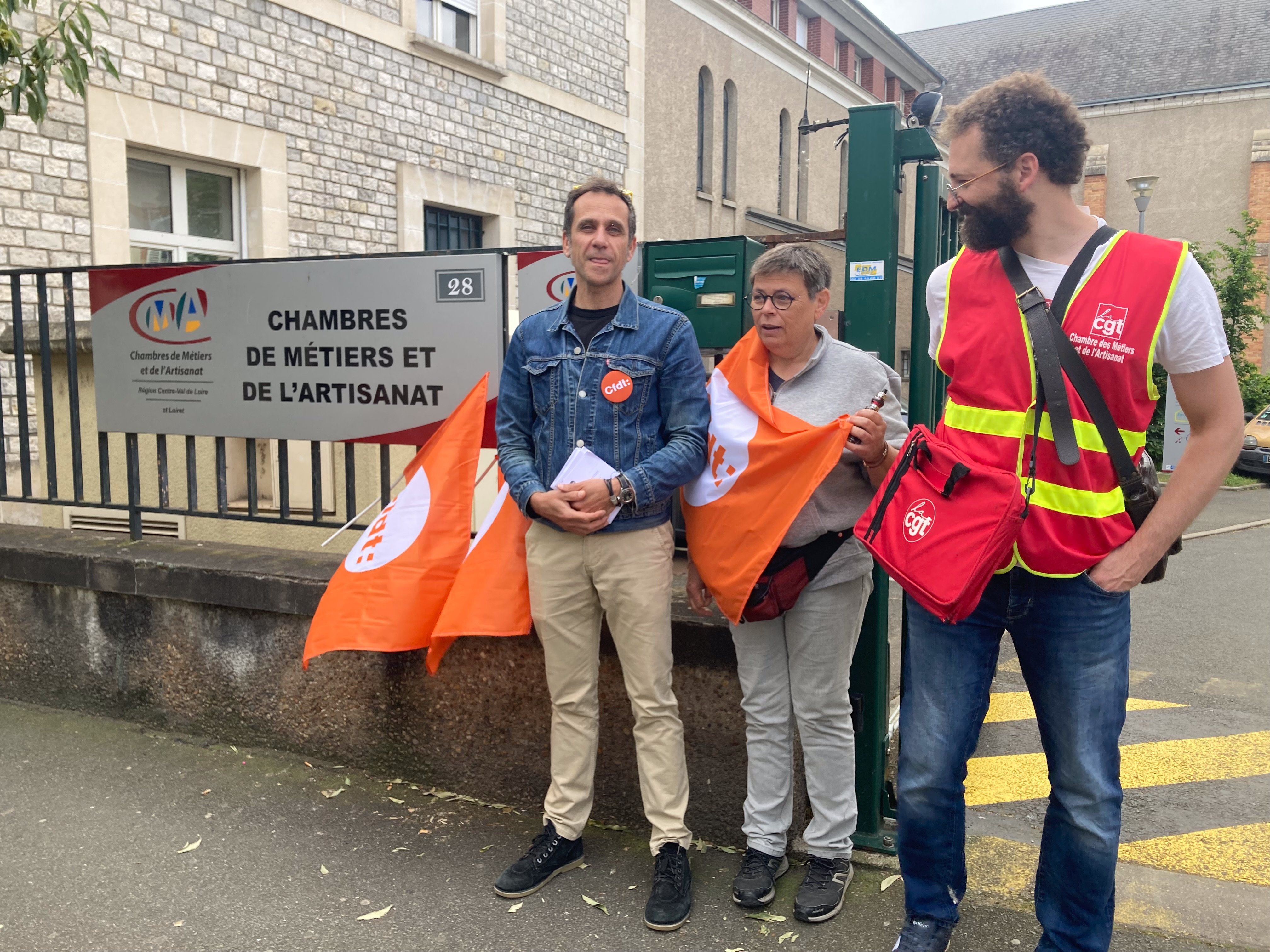 La CFDT avait appelé à la grève ce lundi pour dénoncer un plan de restructuration qui supprime 80 postes à la chambre de métiers du Centre-Val de Loire. LP/Christine Berkovicius