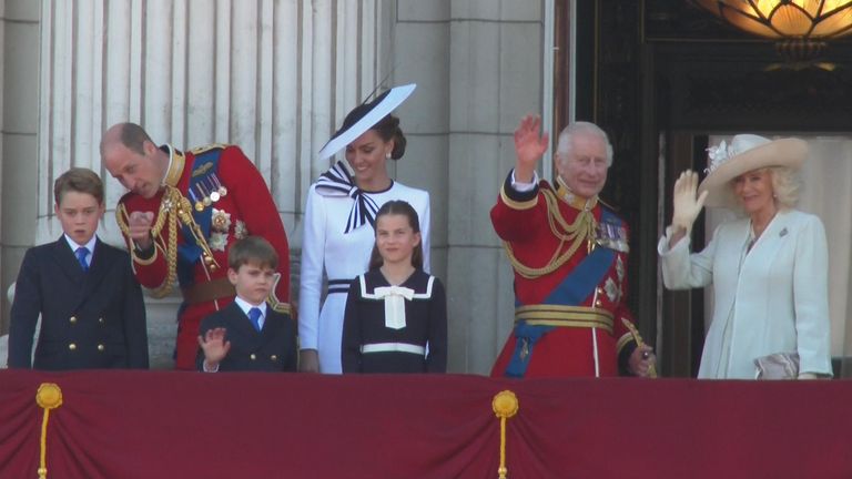 Royal Family appear on balcony of Buckingham Palace